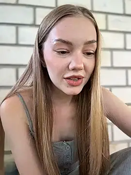 MilaMoone 라이브 XXX 채팅