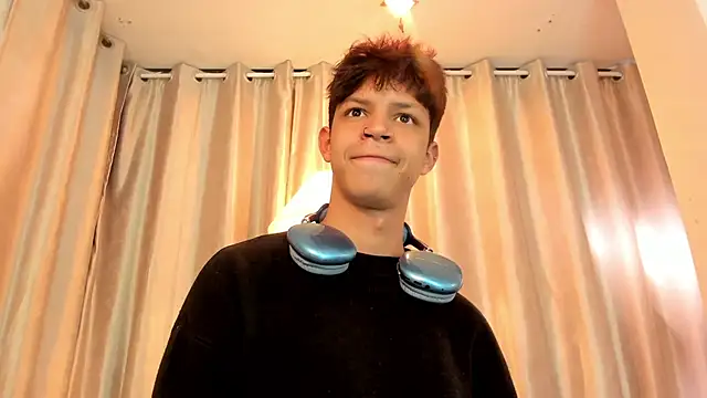 Ethan_qop élő XXX-chatje