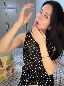 yanzi-888 Chat XXX in diretta