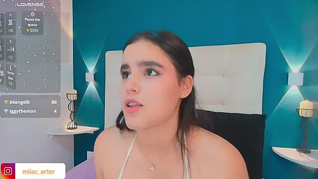 MiaaCarter_ লাইভ XXX চ্যাট