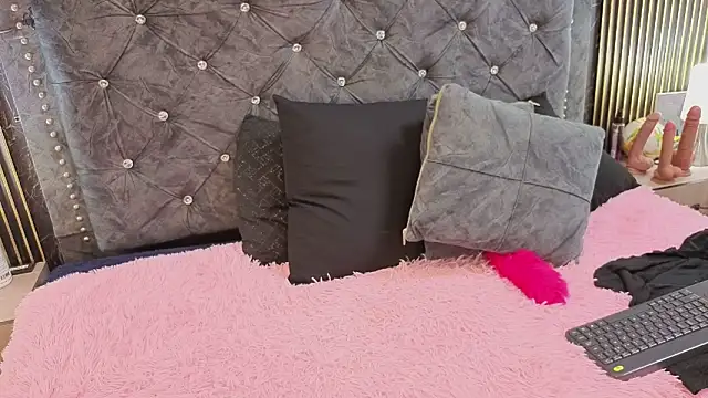 AlexandraNoxx Chat XXX in diretta