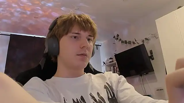 Benjamin_Bo's Live XXX Chat