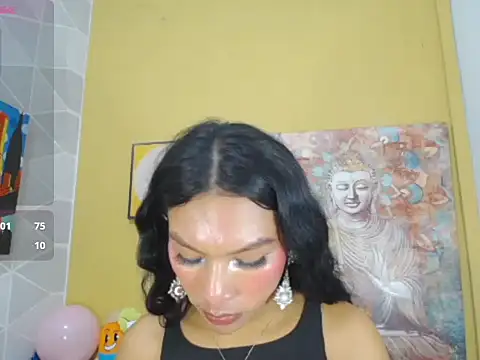 NannyaBitch Adlı Modelin Canlı XXX Sohbeti