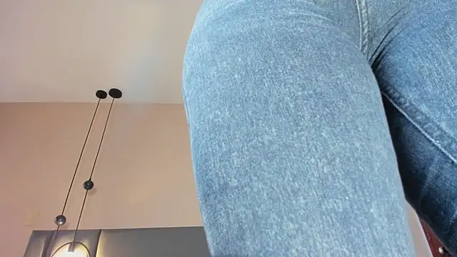 SeleneLujan Chat XXX in diretta