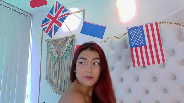 Sara_funy élő XXX-chatje