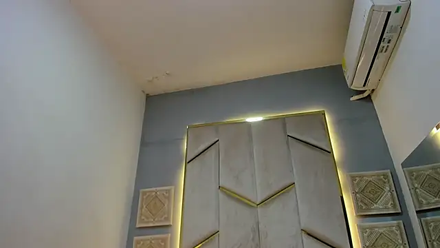 Živý XXX chat KarinaaCoxx