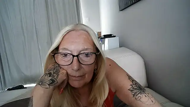 Chat XXX en directo de Chanel-56