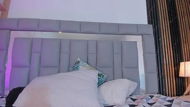 Chat XXX ao vivo de Nova-Zay