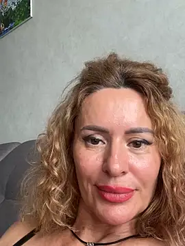 Chatroom XXX en direct de Tania201243