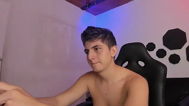 atilaepic Chat XXX live