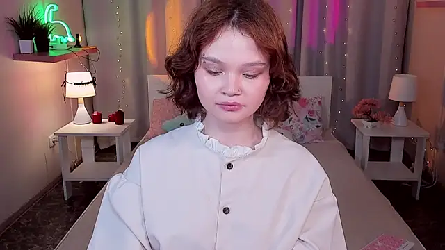 EmilyChaves Adlı Modelin Canlı XXX Sohbeti