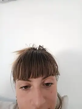 Cristina02 XXX чат на живо