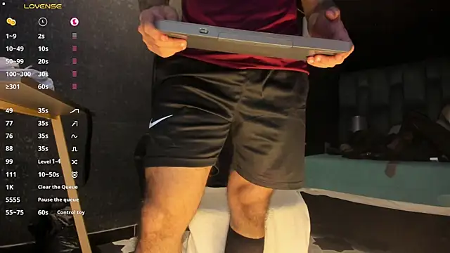 MarkWalker__ Adlı Modelin Canlı XXX Sohbeti