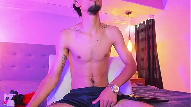 Czat XXX na żywo – MichaelEvanss_
