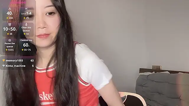 77-Vicky Live XXX-Chat