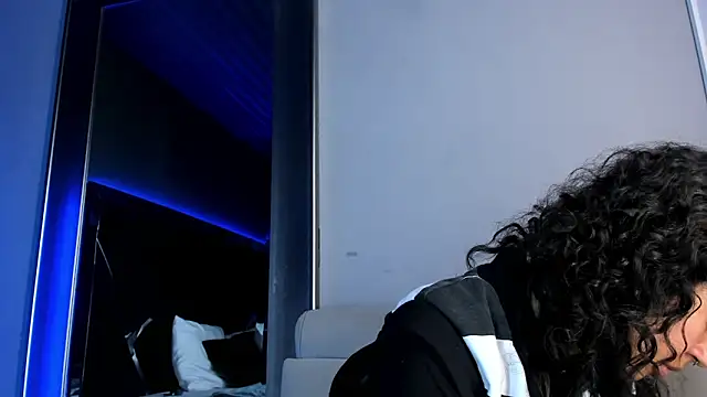 צ'אט XXX בשידור חי של Amareto_