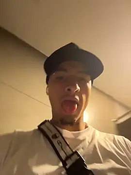 willclayy's Live XXX Chat