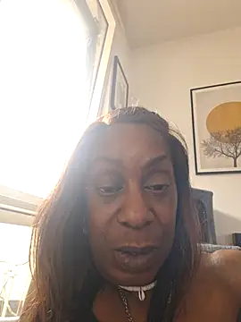 EbonyBlue-x – Live XXX-chat