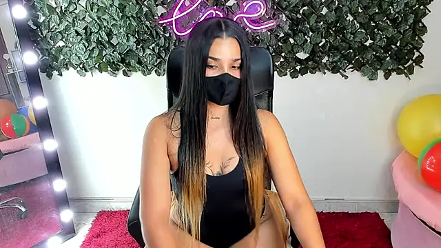 DestinyHills Live XXX-chat
