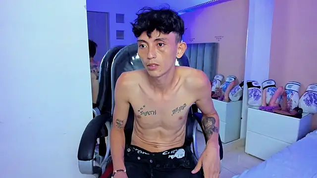 ARIANA_CRI-X Live XXX-Chat