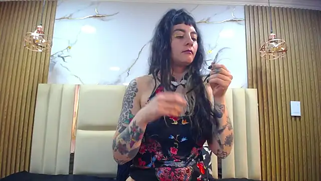 Naughty_Kittenm's Live XXX Chat