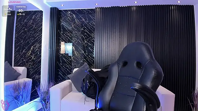 Chatroom XXX en direct de charlottewhitte