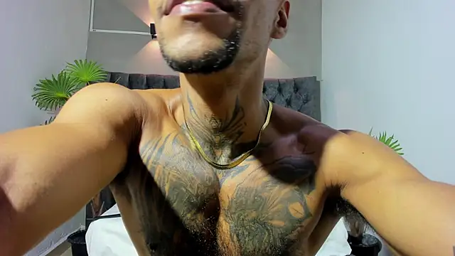 Chat XXX ao vivo de Salomon_koude