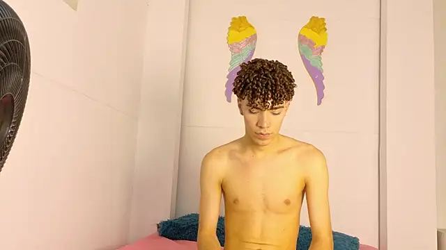 Monyel_Blake Adlı Modelin Canlı XXX Sohbeti