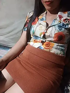 Chat XXX en directo de Alice-567