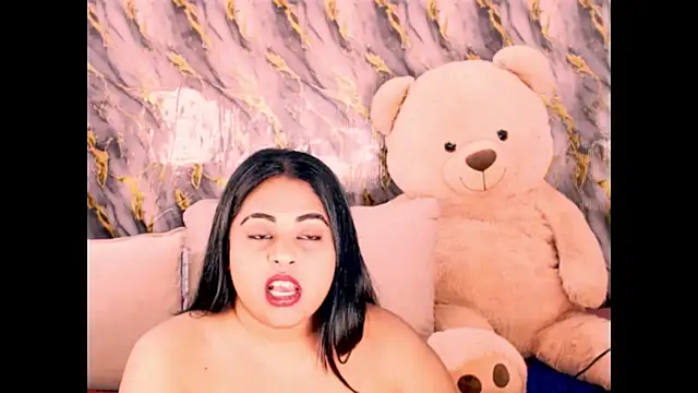 XXX chat uživo modela BabyG4u
