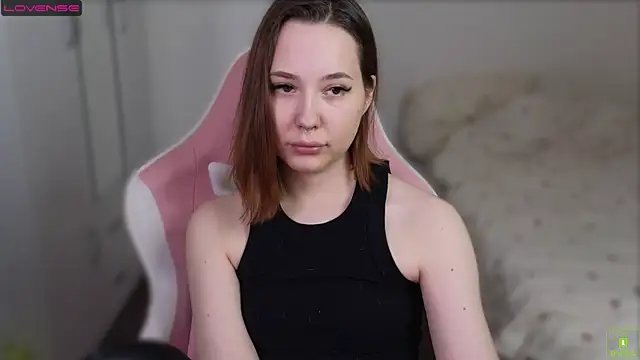 Airyhill live XXX chat