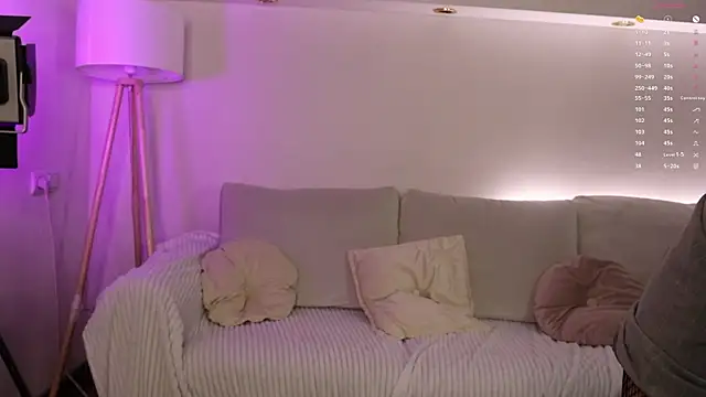 ChiaraLuna Chat XXX in diretta