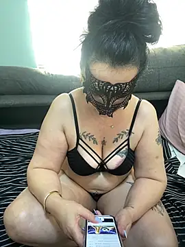 Etopya2388's Live XXX Chat