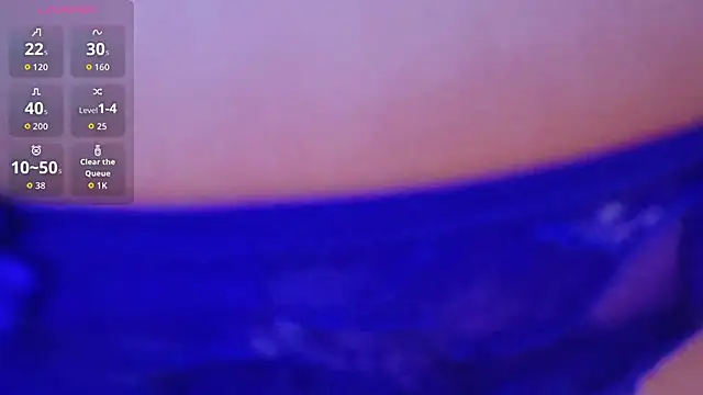 צ'אט XXX בשידור חי של chubbykinkyygirl