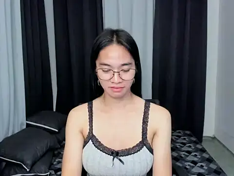 AsianPetiteMarian 现场聊天室