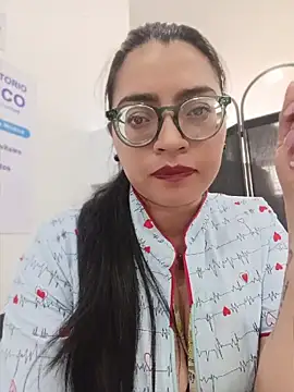SOFI__10 Adlı Modelin Canlı XXX Sohbeti