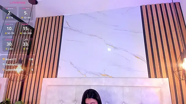 Madyson18のライブXXXチャット