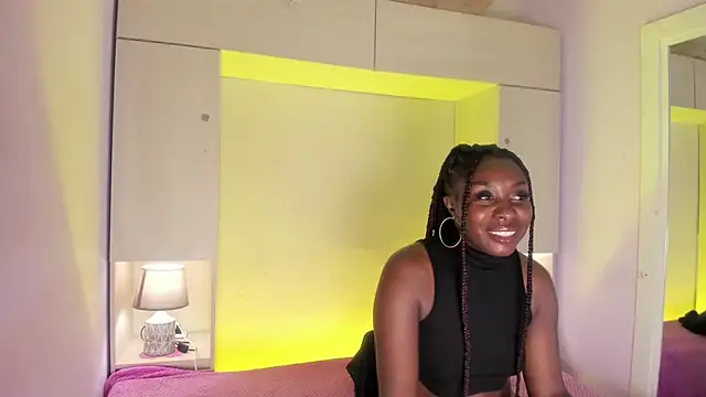 TaylorBloom XXX чат на живо