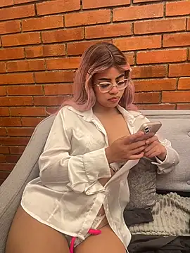 Chatroom XXX en direct de Susan_Voltaire