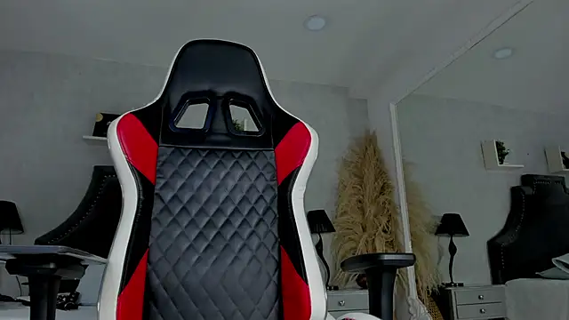 Онлайн чат XXX DylanRoyce_
