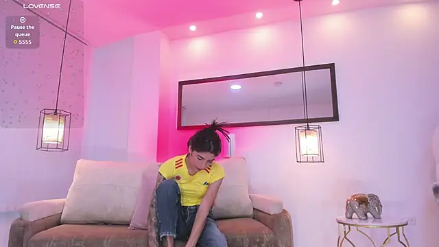 Ninna_Asppen_'s Live XXX Chat