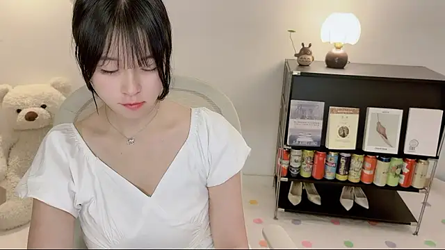 Onechestnut's Live XXX Chat