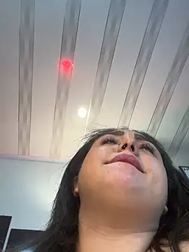 XXX chat uživo modela Selenee23