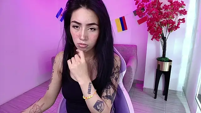 Chat +18 de Rainy_doll ao vivo