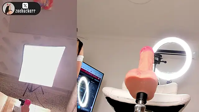 zoe_backer's Live XXX Chat