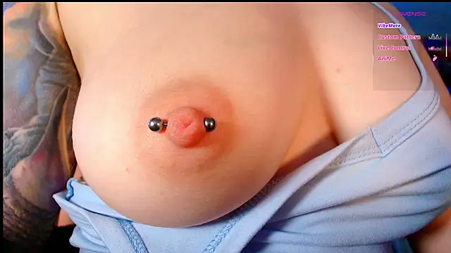 Chat XXX en directo de GoodWitch_
