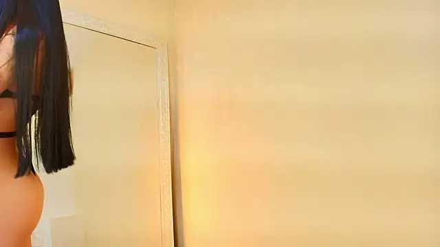 צ'אט XXX בשידור חי של HallieStone