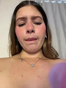 naughty__angel 现场聊天室