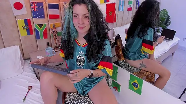 Czat XXX na żywo – DinahCarter