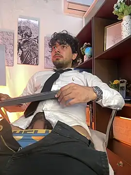 Samir_bear élő XXX-chatje